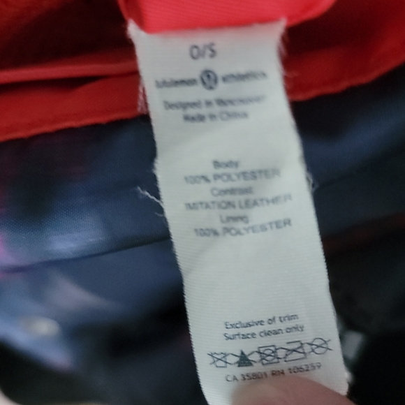 Lululemon multicolor om crossbody bag - Picture 6 of 8